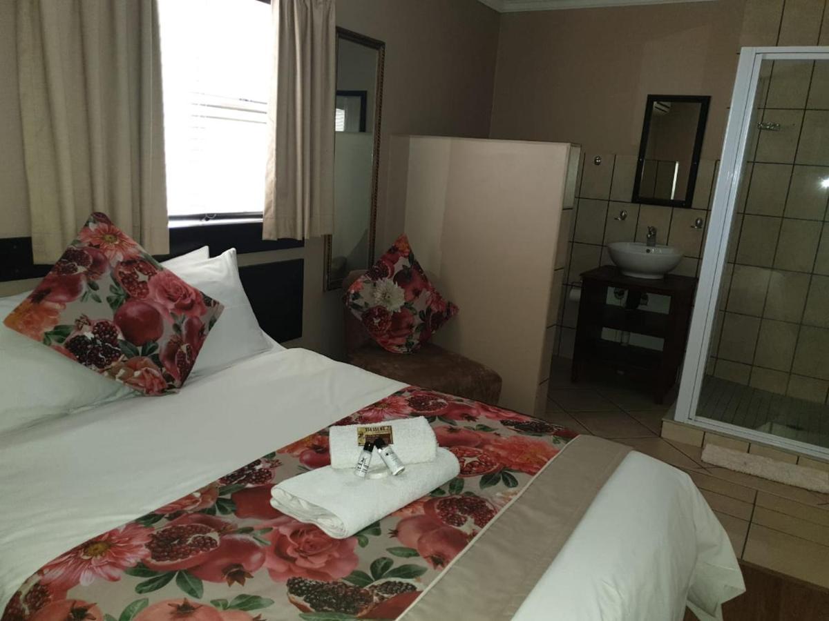 Tsessebe Guesthouse Bloemfontein Exteriör bild