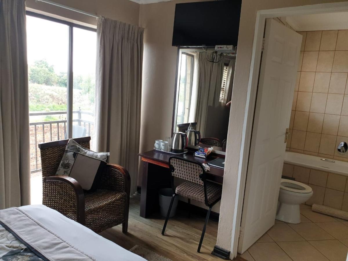 Tsessebe Guesthouse Bloemfontein Exteriör bild
