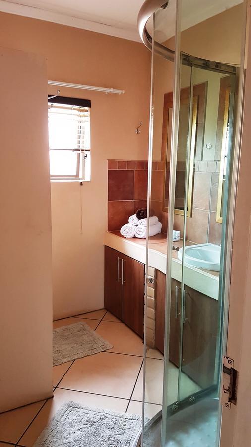 Tsessebe Guesthouse Bloemfontein Exteriör bild