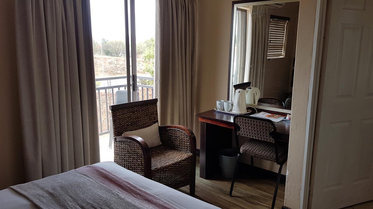Tsessebe Guesthouse Bloemfontein Exteriör bild