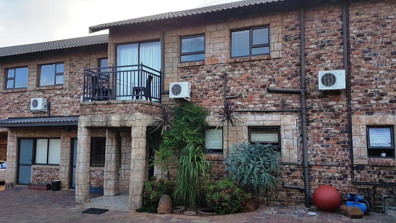 Tsessebe Guesthouse Bloemfontein Exteriör bild